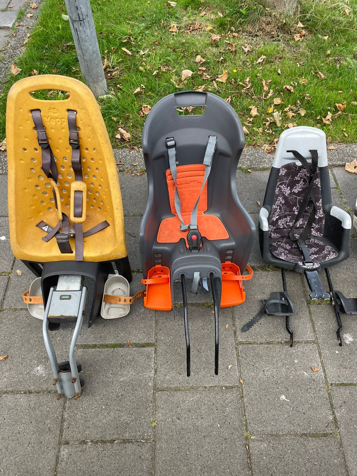 Kinder stoel zitje, Ophalen, Gebruikt, Voetsteuntjes