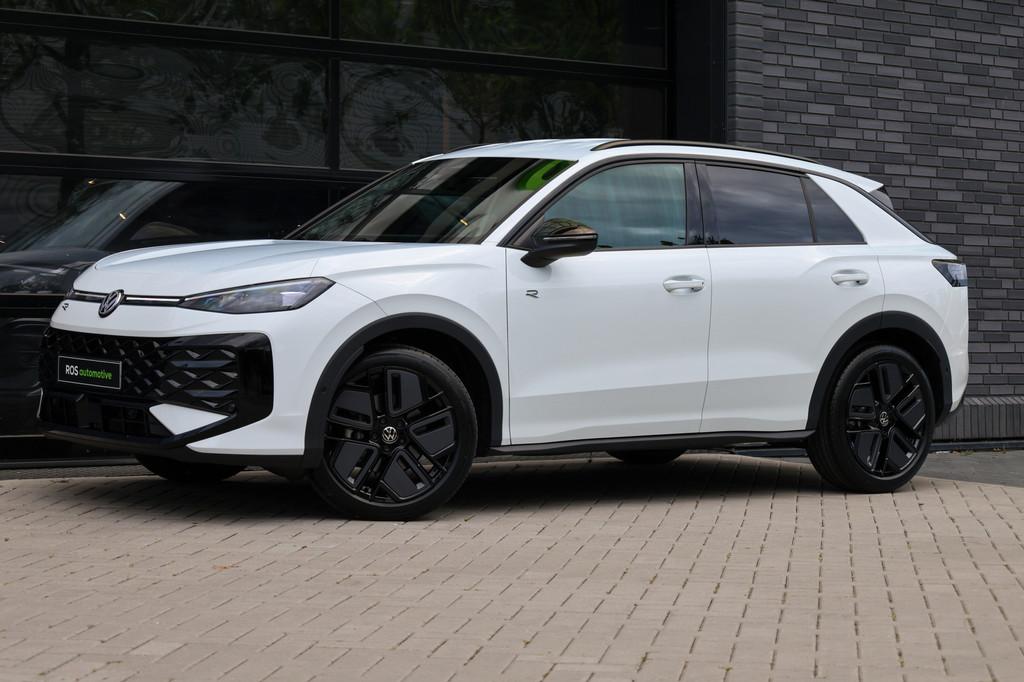 Volkswagen T-Roc 1.5 eTsi R-Line First Edition | NIEUW MODEL, 1374 kg, 4 cilinders, 150 pk, Wit