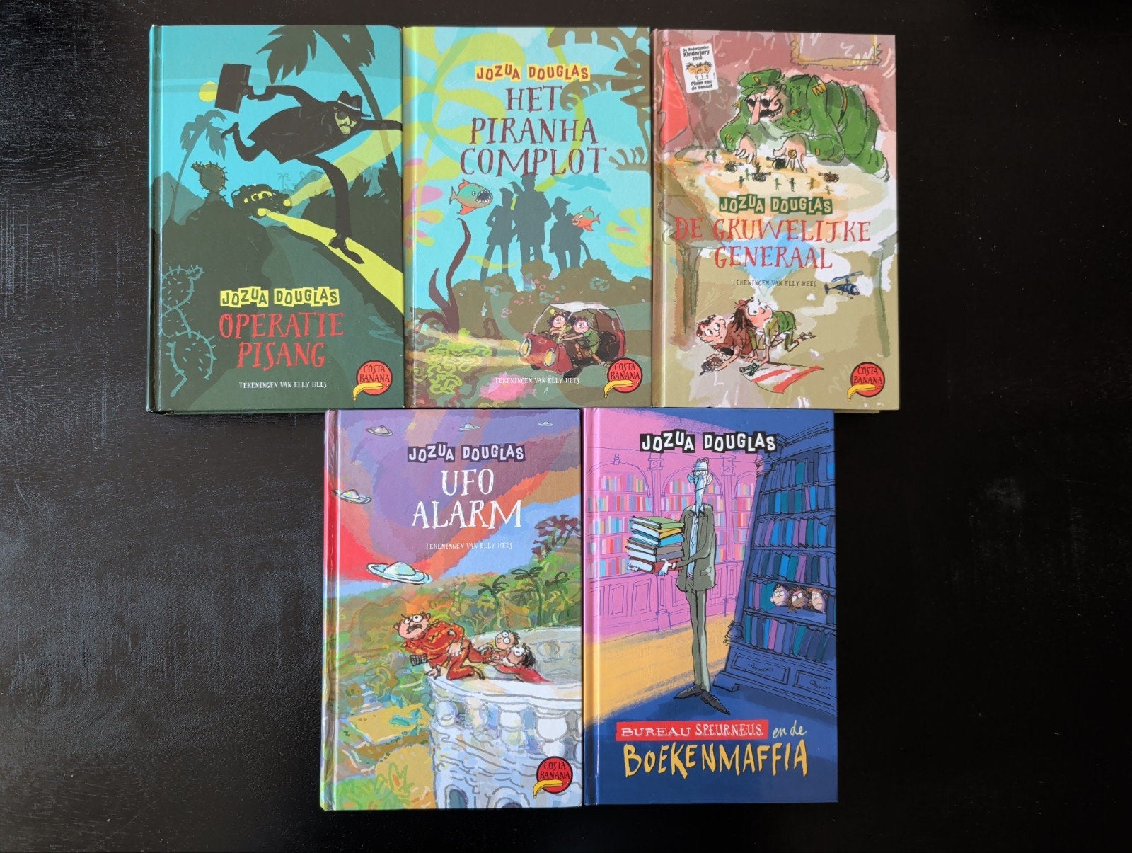 Jozua Douglas - Bureau Speurneusen de boekenmaffia, piranha, Ophalen of Verzenden, Zo goed als nieuw, Jozua Douglas, Fictie algemeen