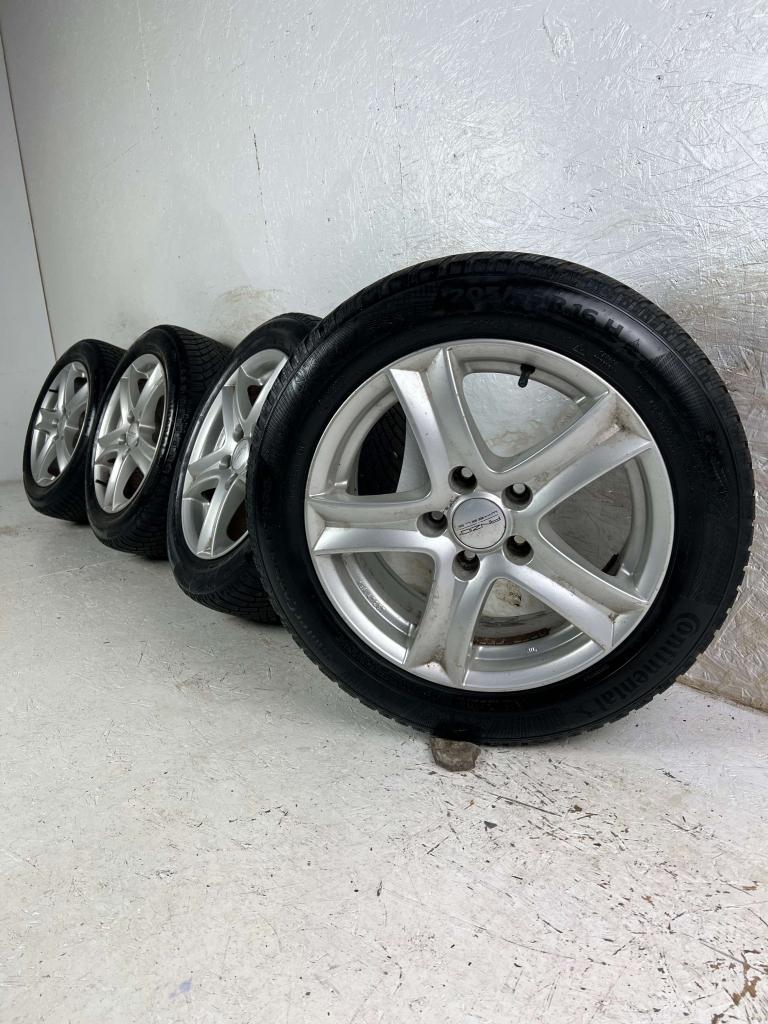 Honda Toyota nissan Hyundai i30 velgen 16" 5x114.3 winterset