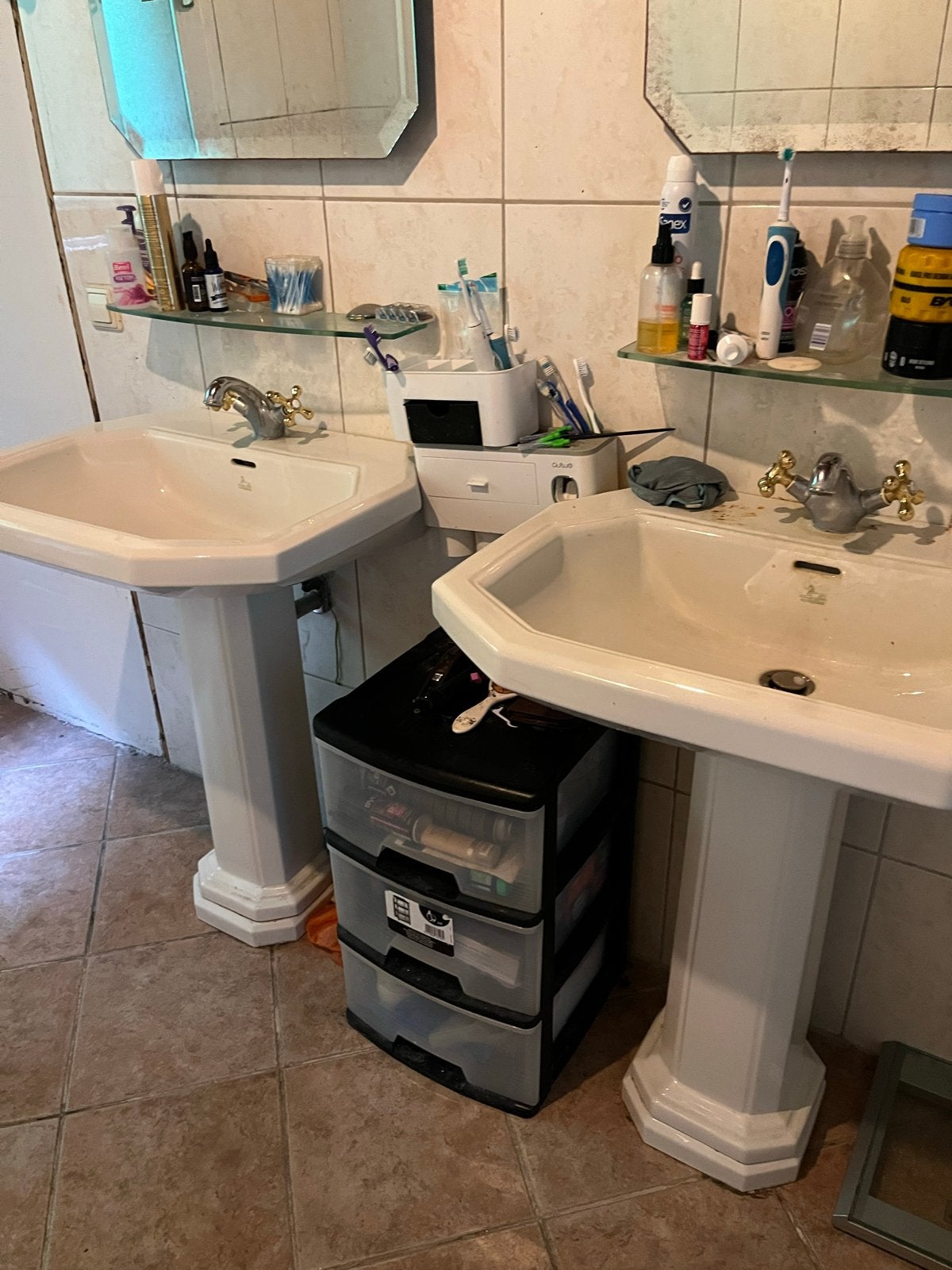 Gratis:Complete badkamerinrichting: bad, wastafels, toilet, Ophalen of Verzenden, Gebruikt, Chroom, Bad