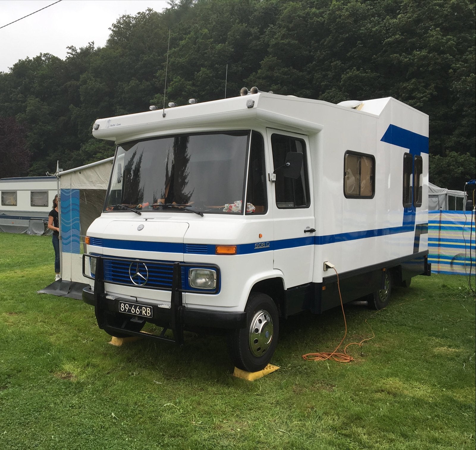 Mercedes 508D 1977 - Belastingvrij en goed onderhouden, Chemisch toilet, Particulier, Koelkast, L-zit