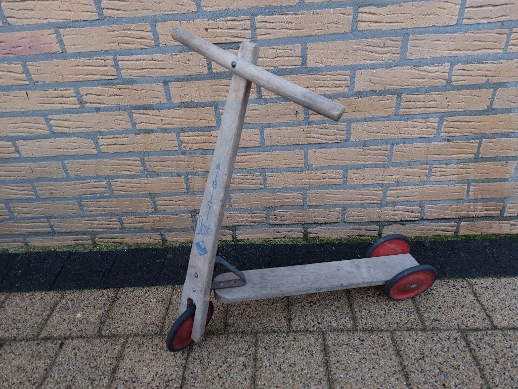 DDR houten kinderstep VERO Stepke, Antiek en Kunst, Antiek | Speelgoed, Ophalen of Verzenden