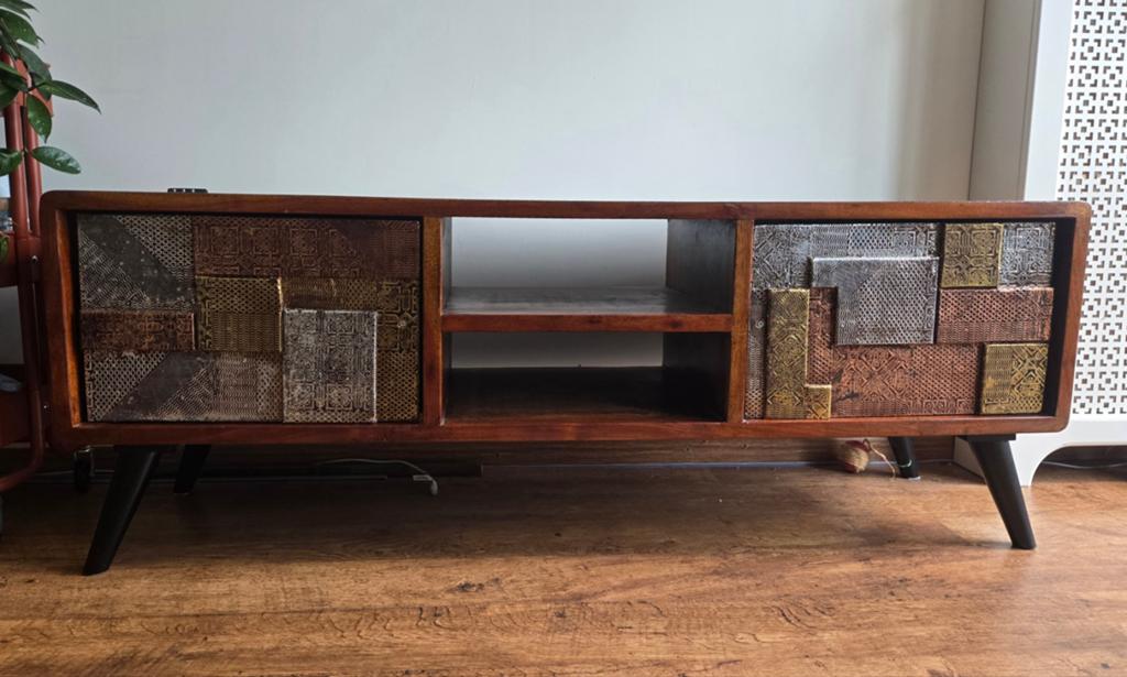 TV Meubel Handmade Accaciahout, Ophalen, 100 tot 150 cm, Zo goed als nieuw, Minder dan 100 cm