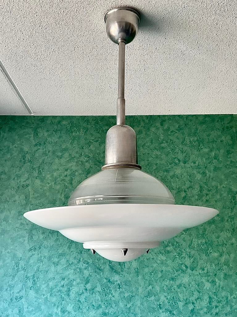 50’s Art Deco Holophane UFO Hanglamp. Schaal OPALINE Ø 46 CM, Huis en Inrichting, Lampen | Plafondlampen, Ophalen of Verzenden