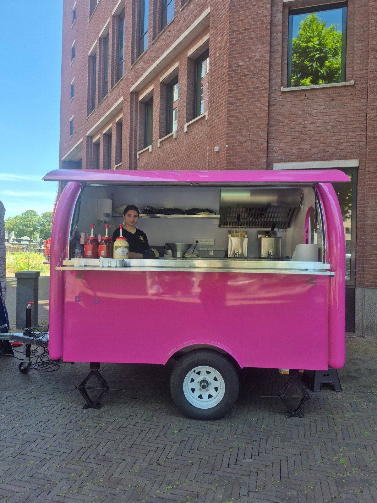 Foodtruck patat net snacks, Ophalen