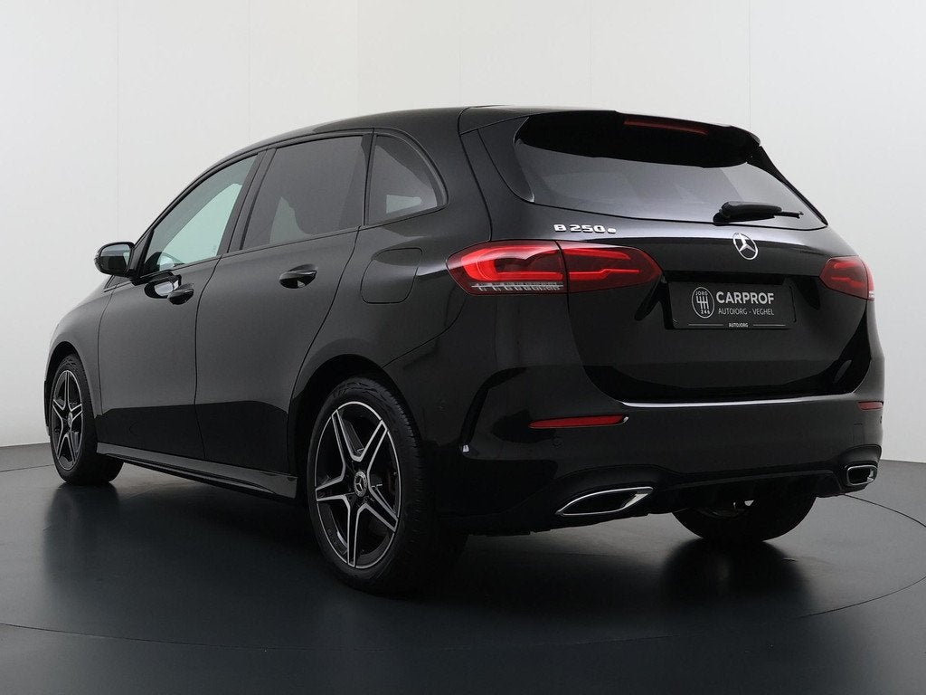 Mercedes-Benz B-klasse 250 e AMG Line | Camera | Navigatie |, Stof, Gebruikt, 16 kWh, 160 pk
