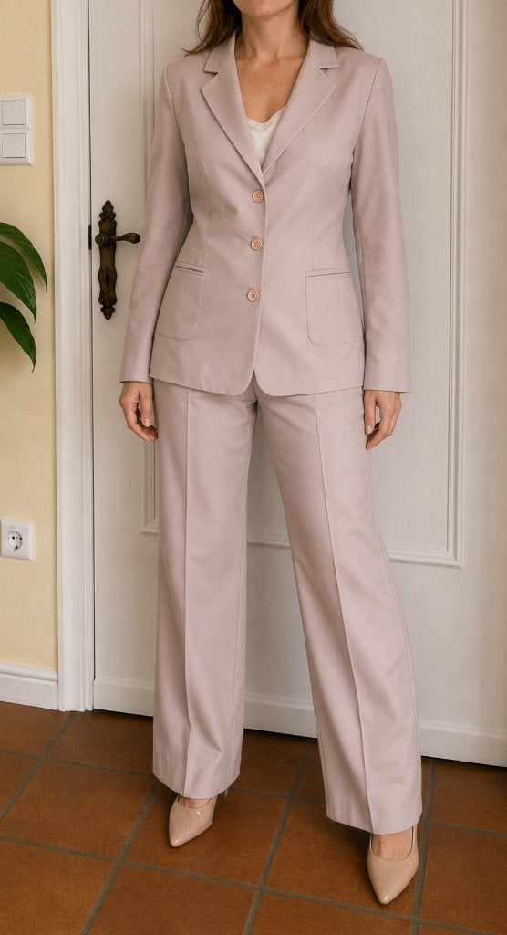 broekpak van FFC Fashion maat 38, Maat 38/40 (M), Kostuum of Pak, Beige, Ophalen of Verzenden