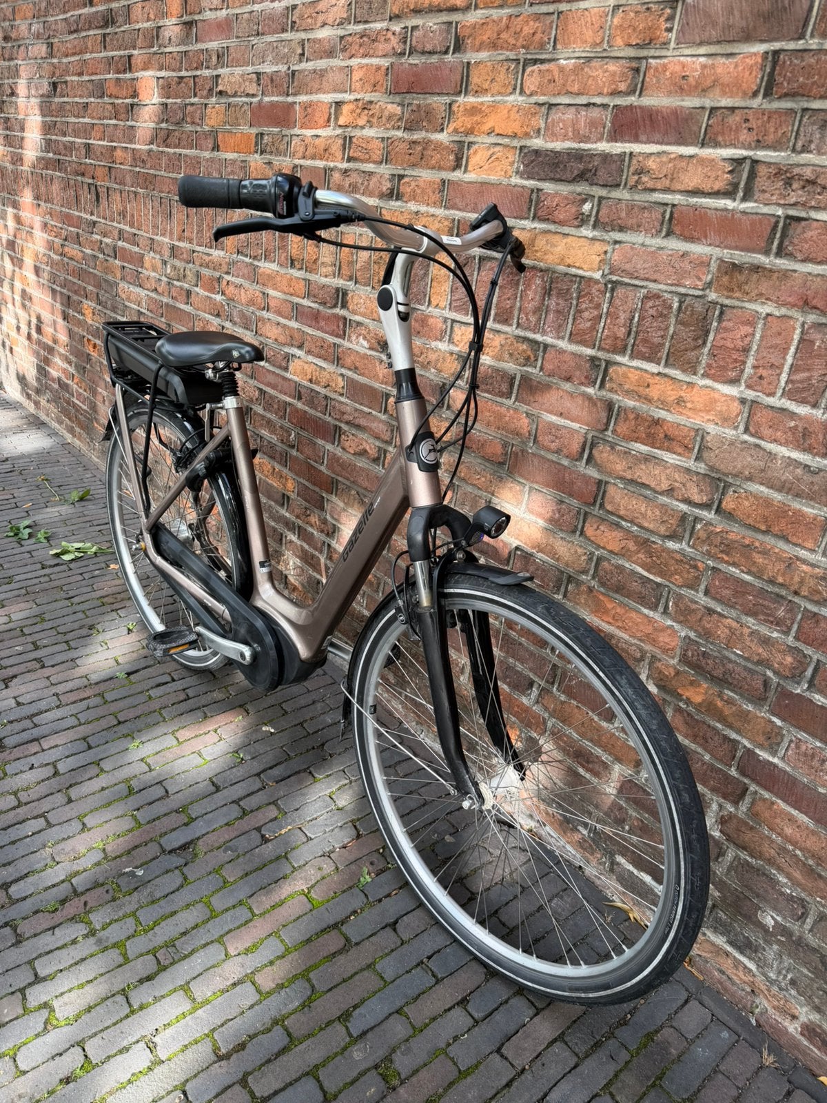 Foto 3 van Gazelle orange c7+ elektrische dames fiets 53cm 500w