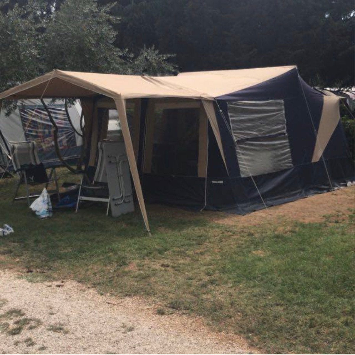 Trigano Odyssee (2004) vouwwagen met luifel, Caravans en Kamperen, Vouwwagens, Ophalen, Trigano, Meerkleurig, Aanwezig