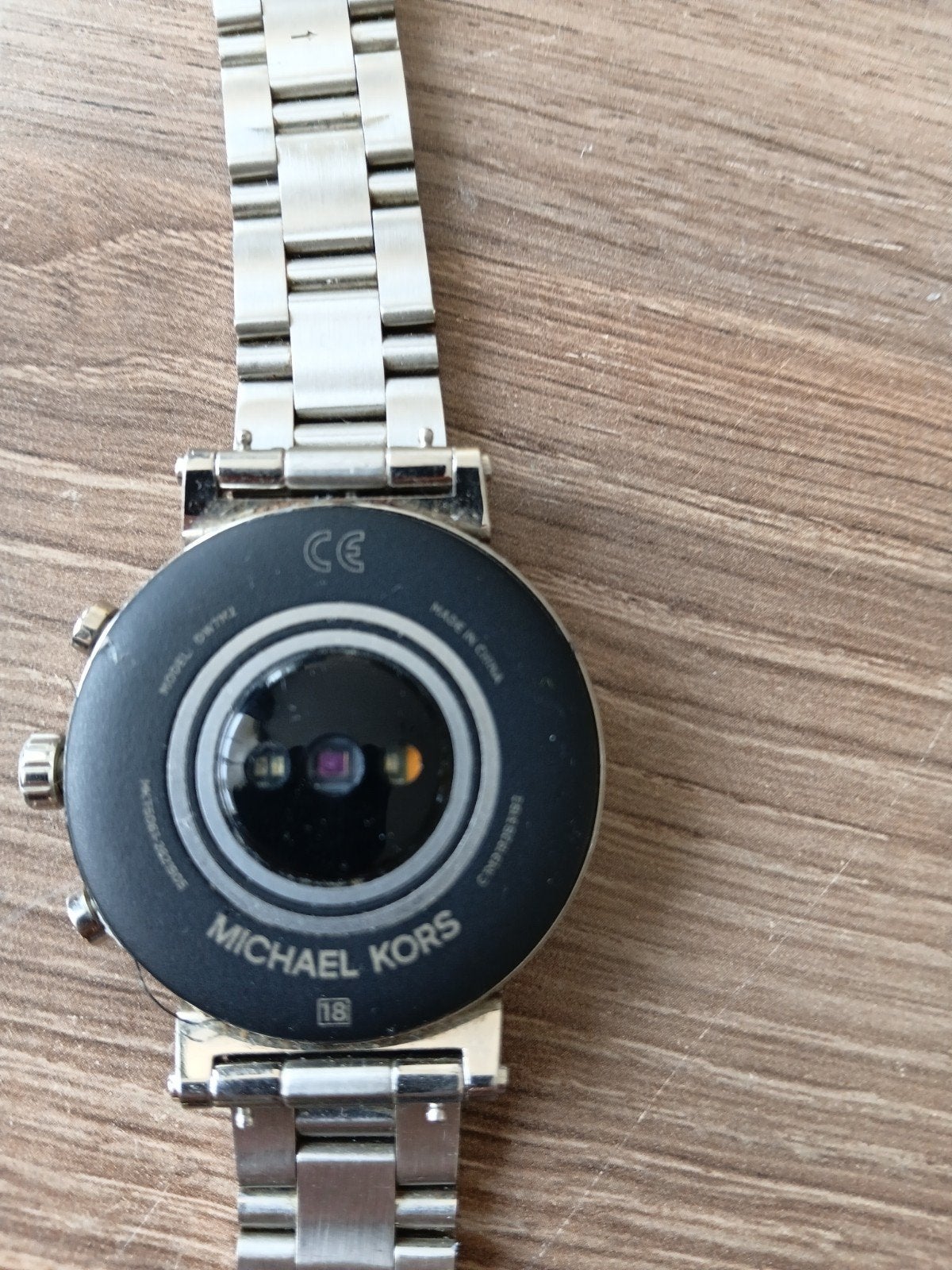 Michael Kors Smartwatch - Zilverkleurig met Strass, Gebruikt, Michael Kors, Stappen, Ophalen of Verzenden