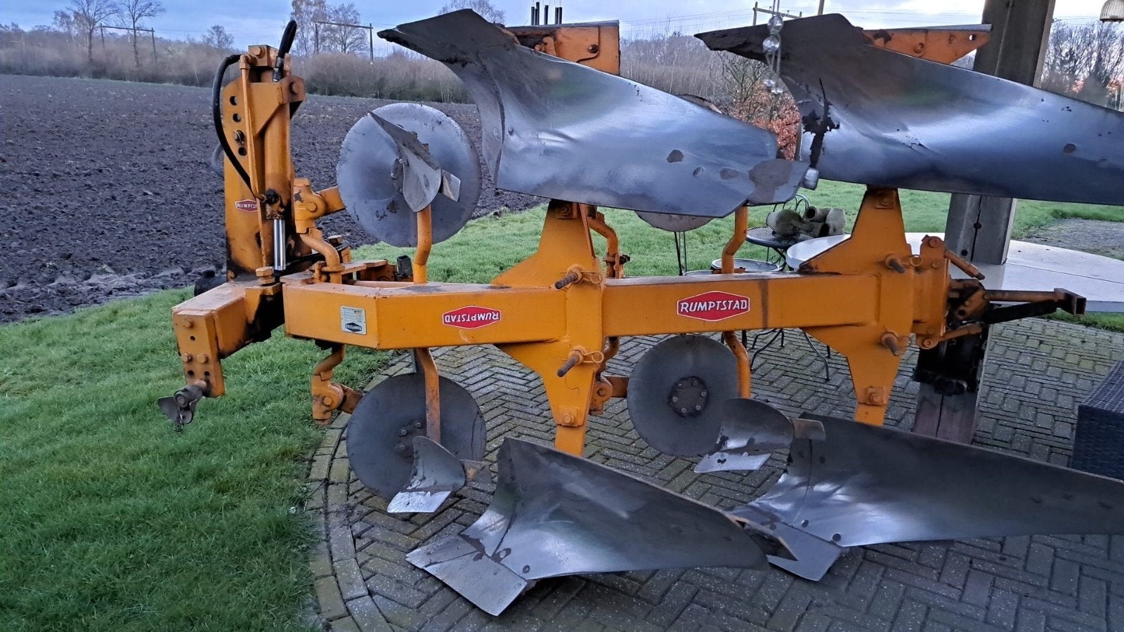 rumpstad 2 schaar wentelploeg, Ophalen, Grondbewerking