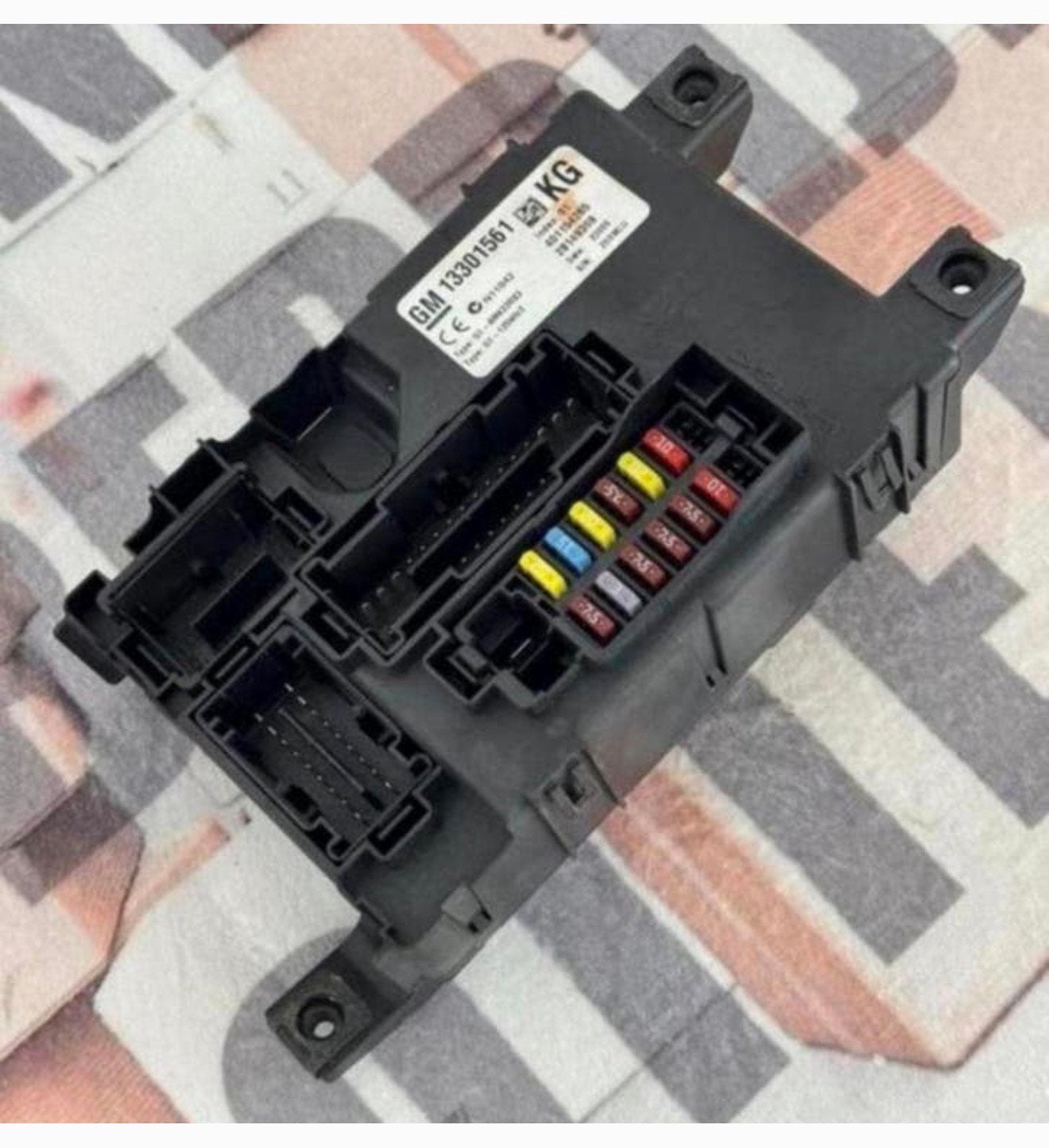Originele Opel Corsa D Zekeringkast 13301561 BCM 2006-2012, Ophalen of Verzenden, Zo goed als nieuw, H, H