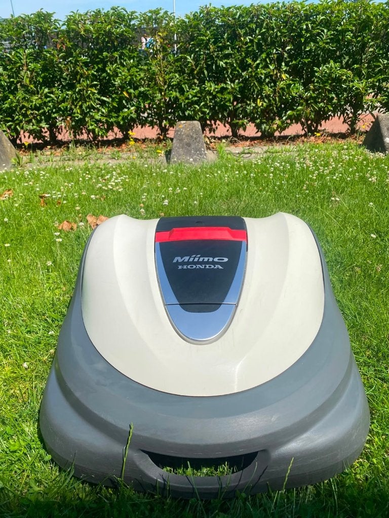 Honda HRM3000 Robotmaaier, Ophalen, Minder dan 30 cm