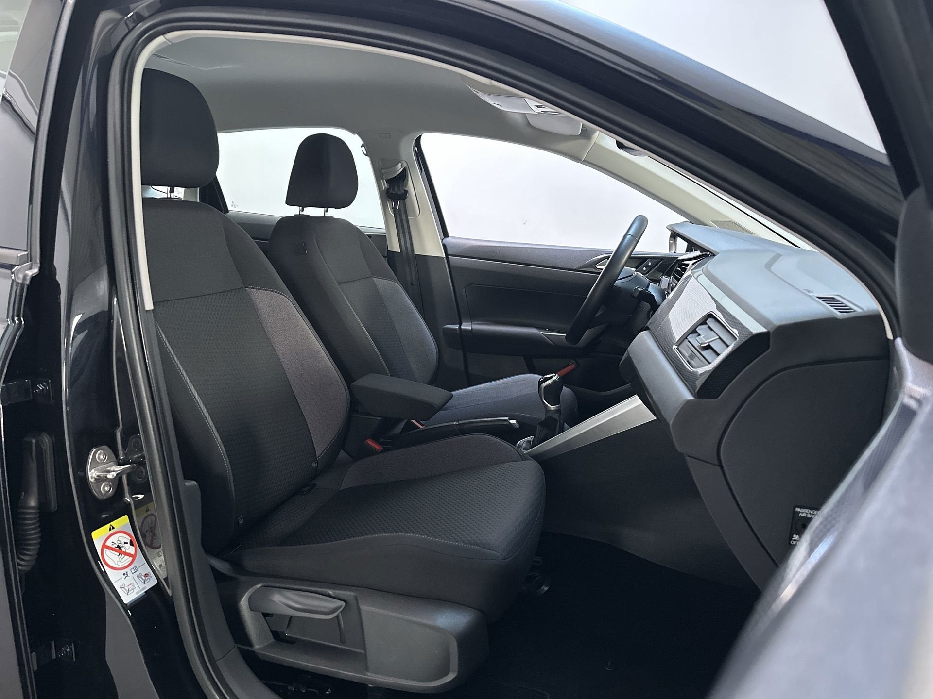 Volkswagen Polo 1.0 TSI Life Business Camera Stoelverwarming, Voorwielaandrijving, Dealer onderhouden, Stof, Gebruikt