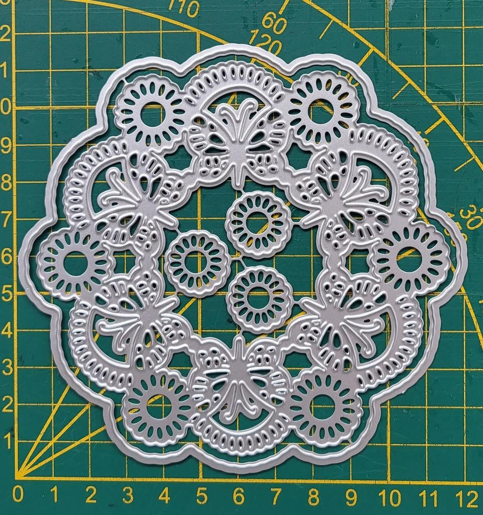 Snijmal frame rond met vlinders, Ophalen of Verzenden, Overige thema's, Pons of Mal