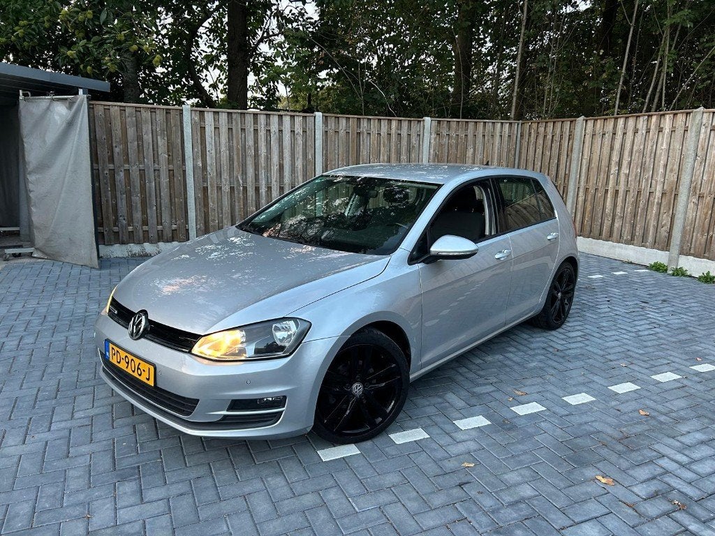 Volkswagen Golf 1.0 TSI 85KW Variant Dsg-7 2017 Grijs, Auto's, 620 kg, 23 km/l, Origineel Nederlands, 115 pk