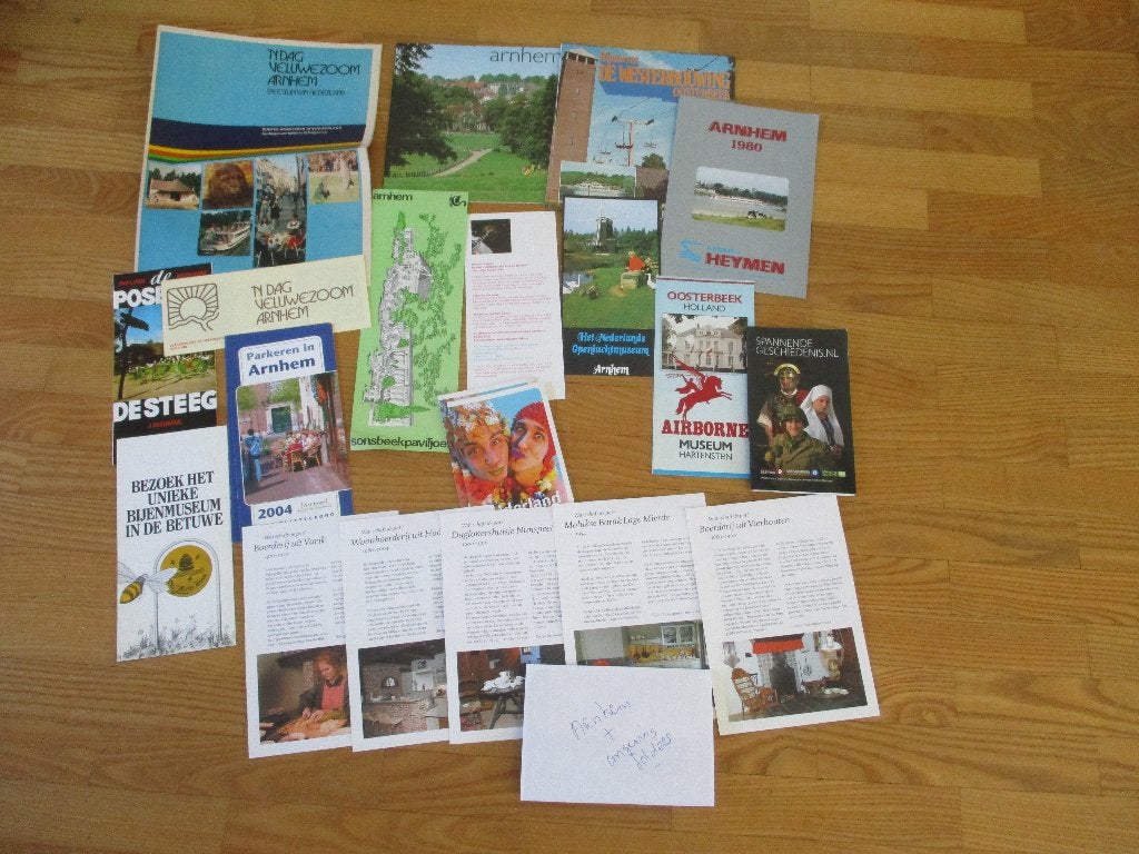Verzameling Arnhem en omstreken Oude brochures., Ophalen of Verzenden, Zo goed als nieuw