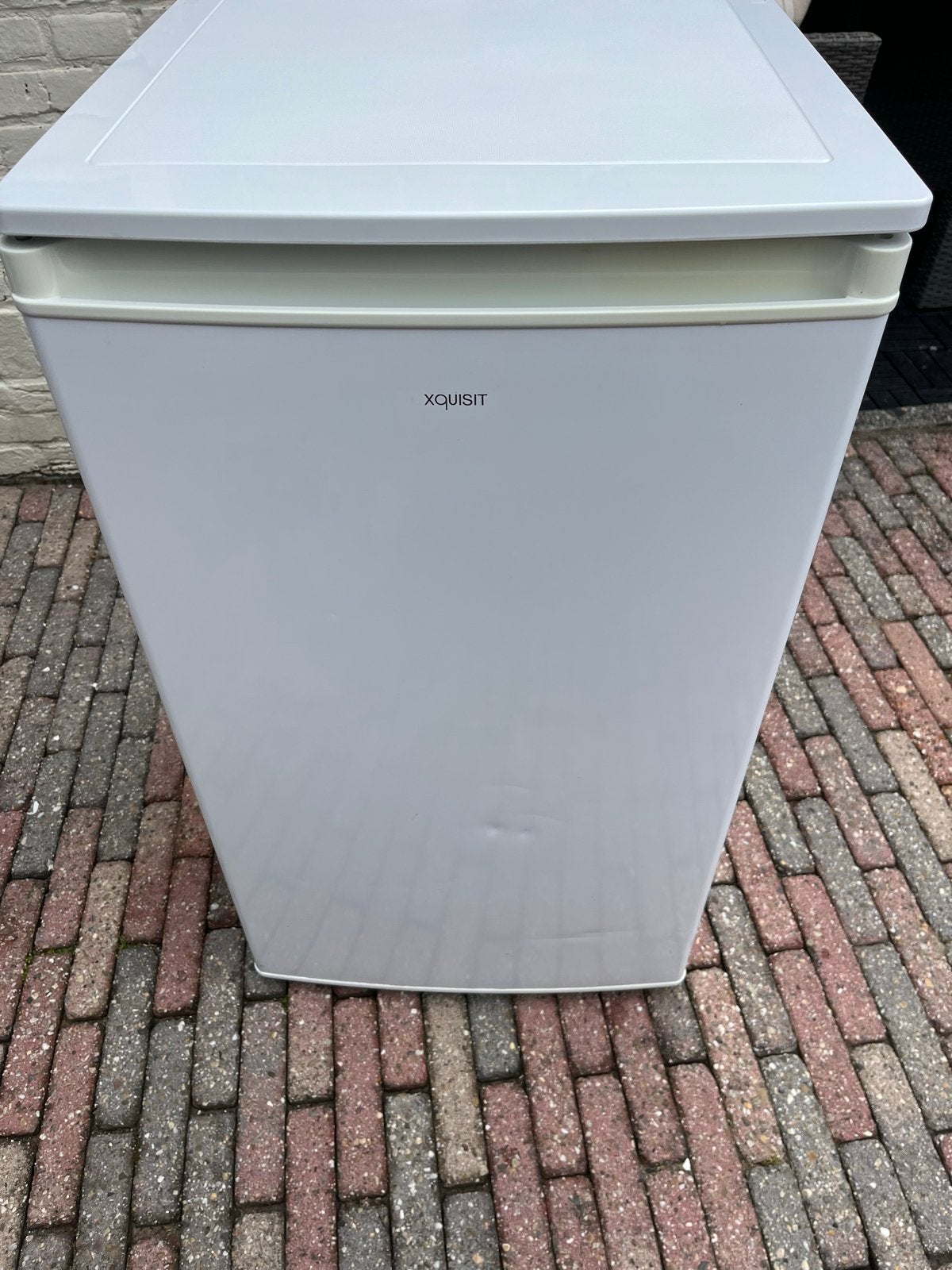 Compacte en efficiënte Xquisit koelkast, 100 tot 150 liter, Energieklasse A of zuiniger, 45 tot 60 cm, Ophalen