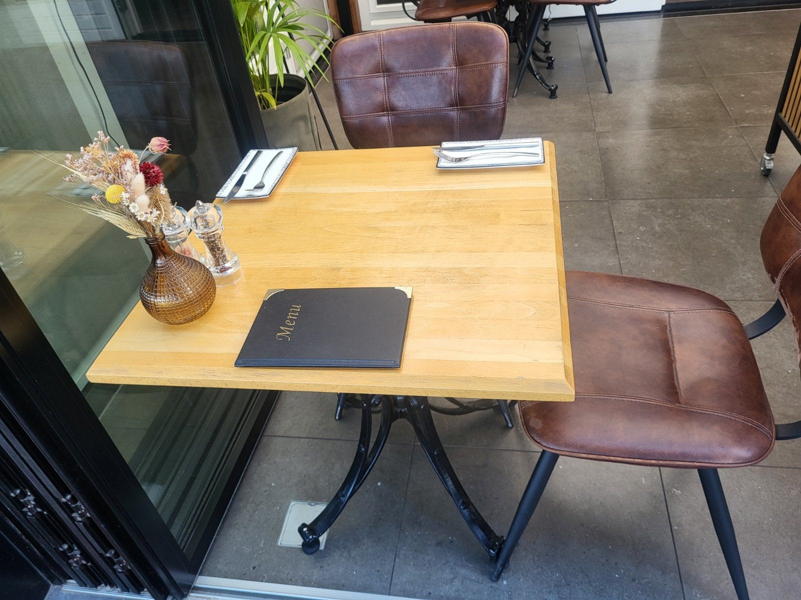 Bistrotafel 70x70cm met gietijzeren onderstel, Ophalen, Rechthoekig, 50 tot 100 cm