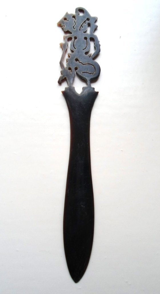 Briefopener Celluloid Wajang. Indonesisch., Antiek en Kunst, Ophalen of Verzenden