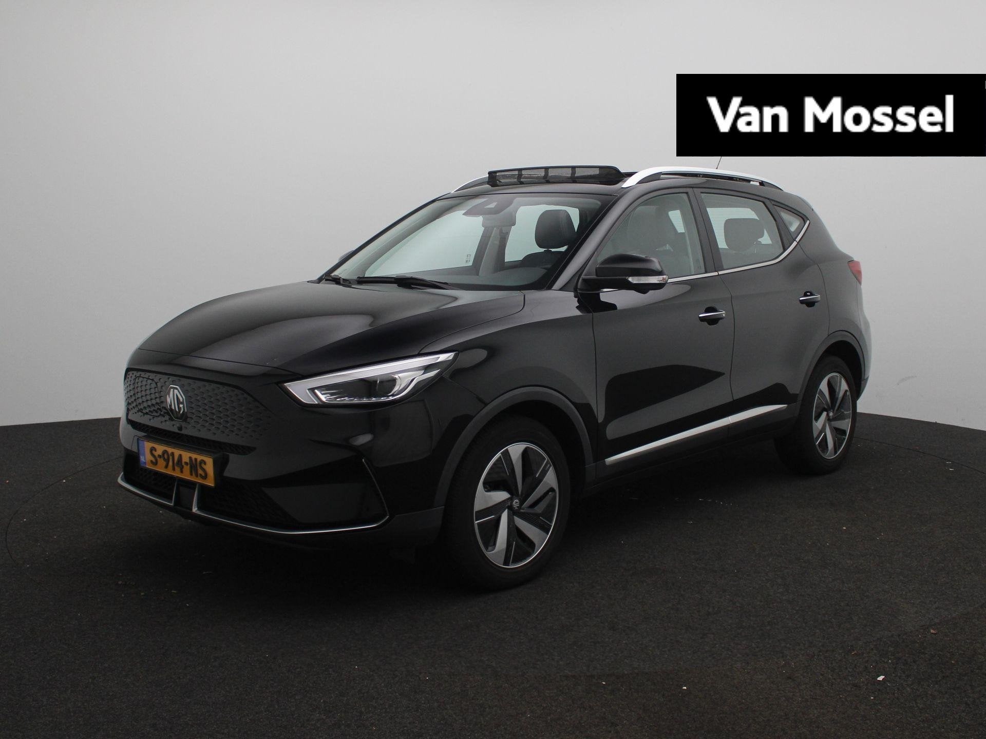 MG ZS EV Long Range Luxury 70 kWh | Panoramadak | Leder | Ca, Auto's, 12 maanden, Gebruikt, ZS, Zwart
