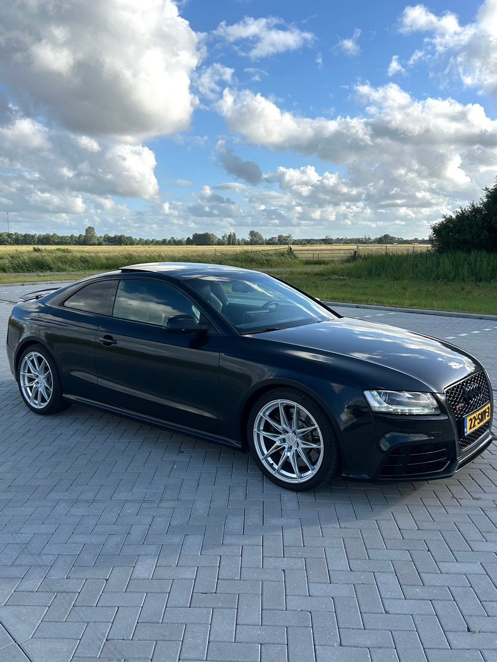 Audi RS5 4.2 V8 Coupe 2011, Automaat, 8 cilinders, 1700 kg, 4 stoelen