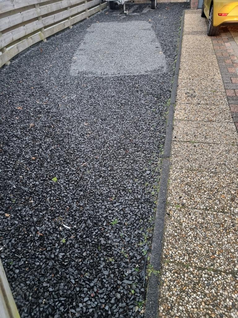 Gratis Basalt antraciet grind - ca. 3-4 kuub deze week halen, Gebruikt, Grind, Basalt, Antraciet