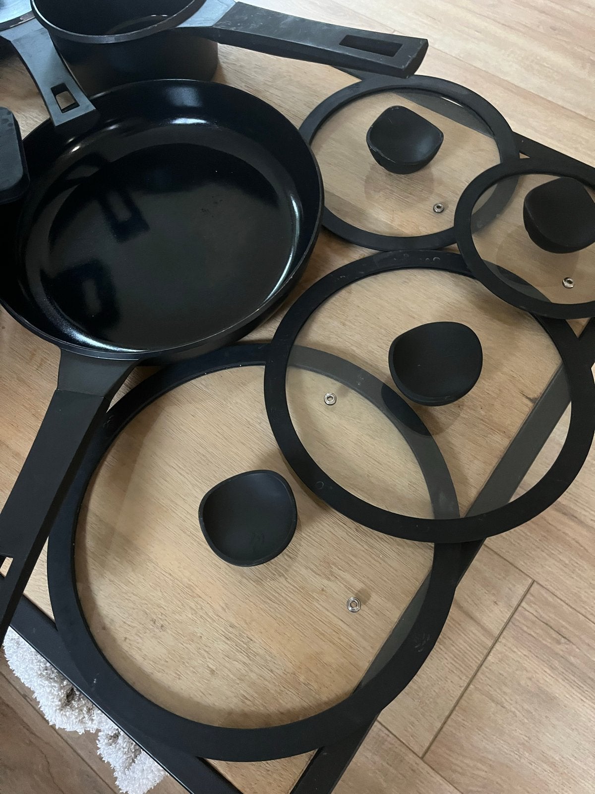 Complete pannenset met deksels - Zo goed als nieuw, Overige materialen, Met deksel, Pannenset, Ophalen of Verzenden