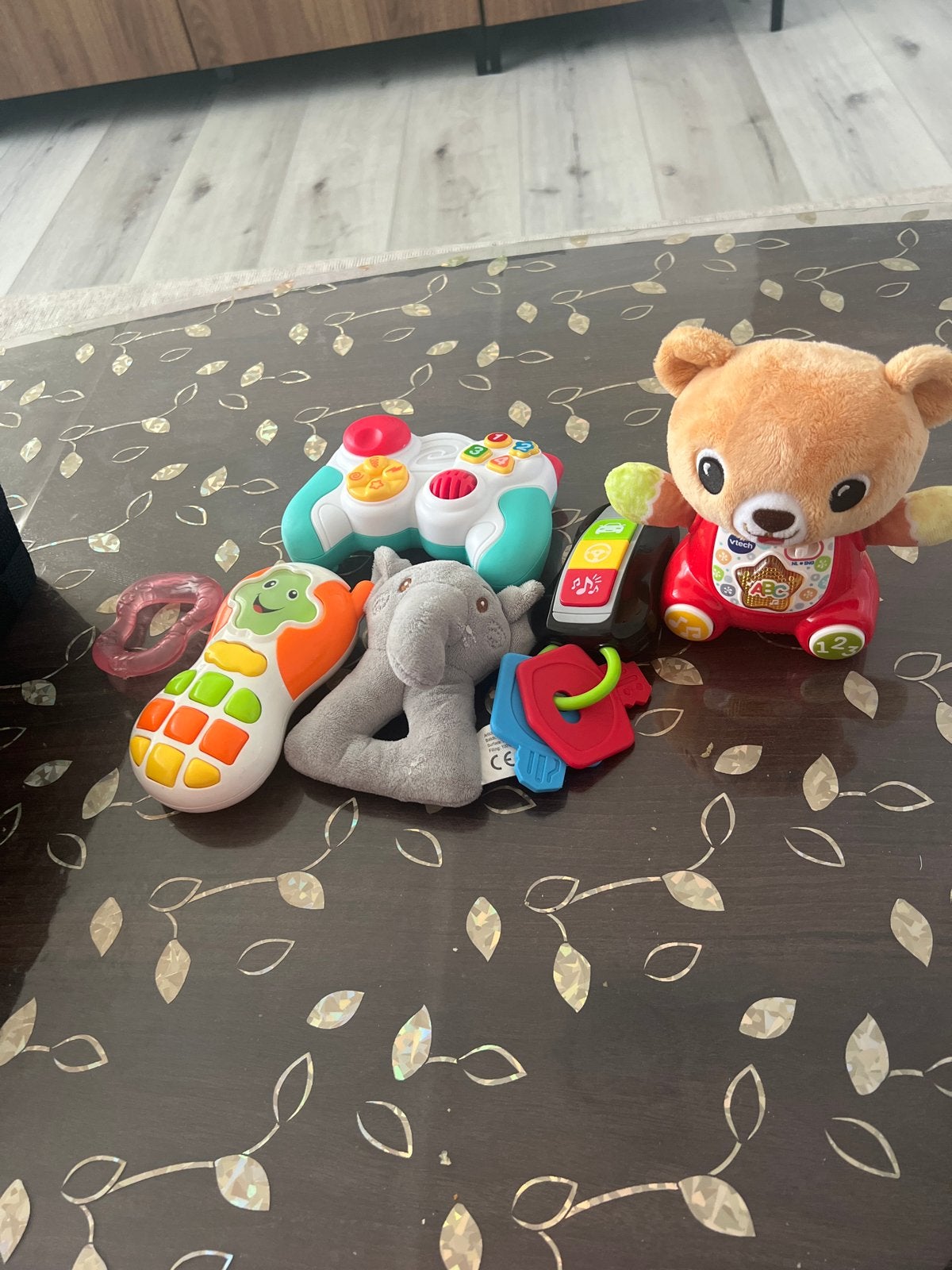 Diverse baby- en peuterspeelgoed (VTech, rammelaars, etc.), Ophalen of Verzenden, Gebruikt, Overige typen, Met licht