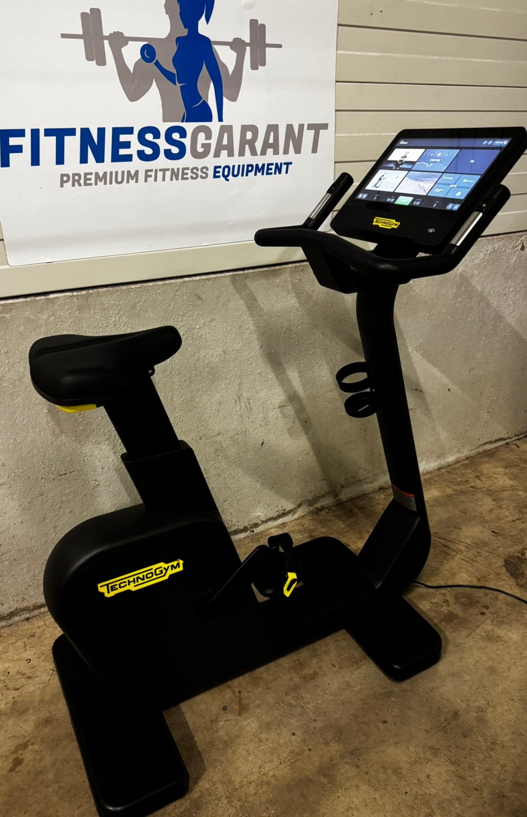 Technogym Excite+ Live 7000 16 P Unity 4 Upright Bike, Ophalen of Verzenden, Zo goed als nieuw