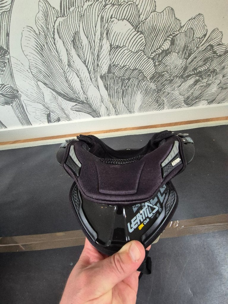 Leatt GPX Club nekbrace - Zo goed als nieuw, Ophalen, Overige typen, Heren, Nieuw zonder kaartje