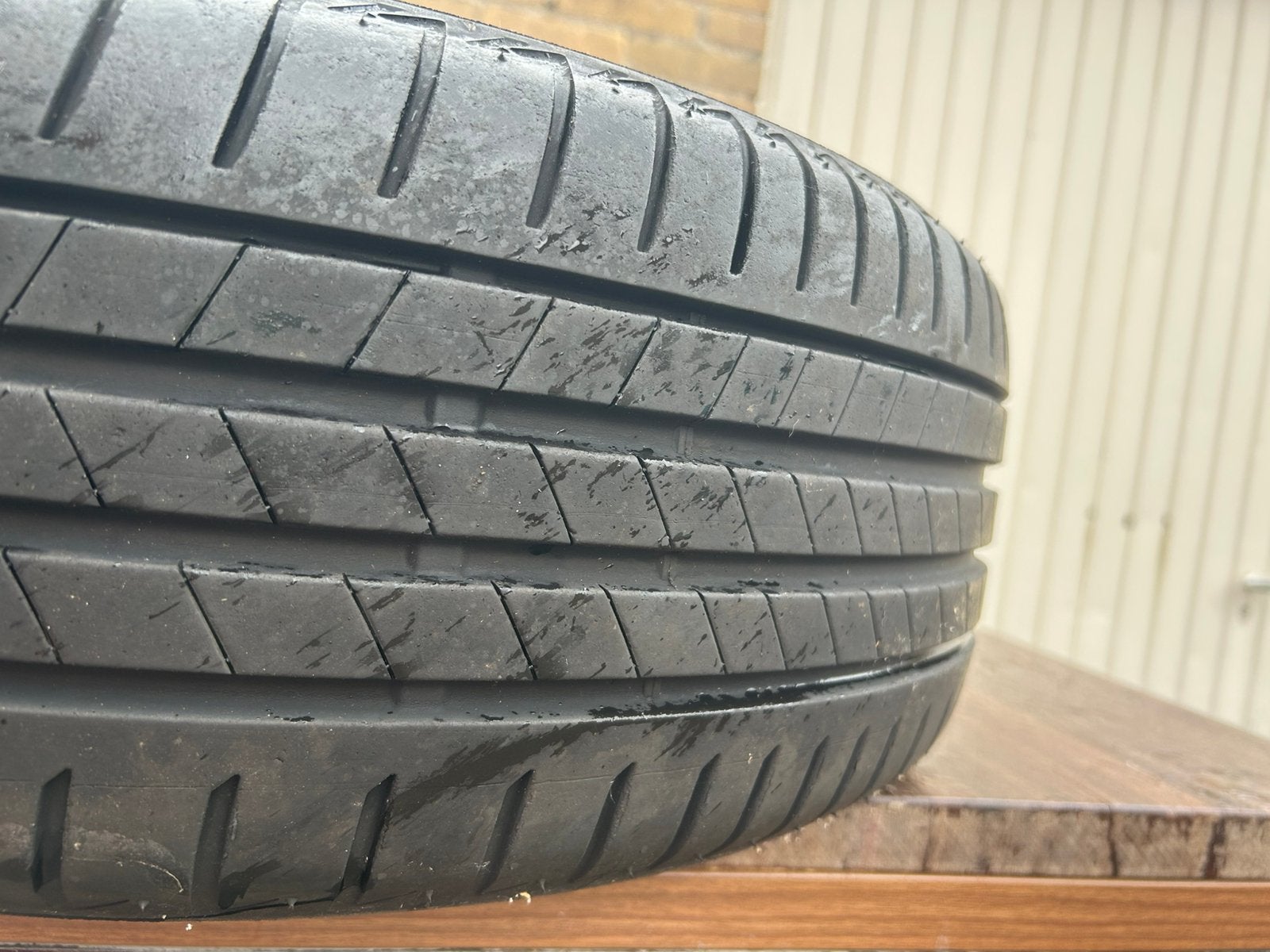 Bridgestone 195-65-16 perfecte staat, Auto-onderdelen, Banden en Velgen, Ophalen, 16 inch, Band(en), 195 mm