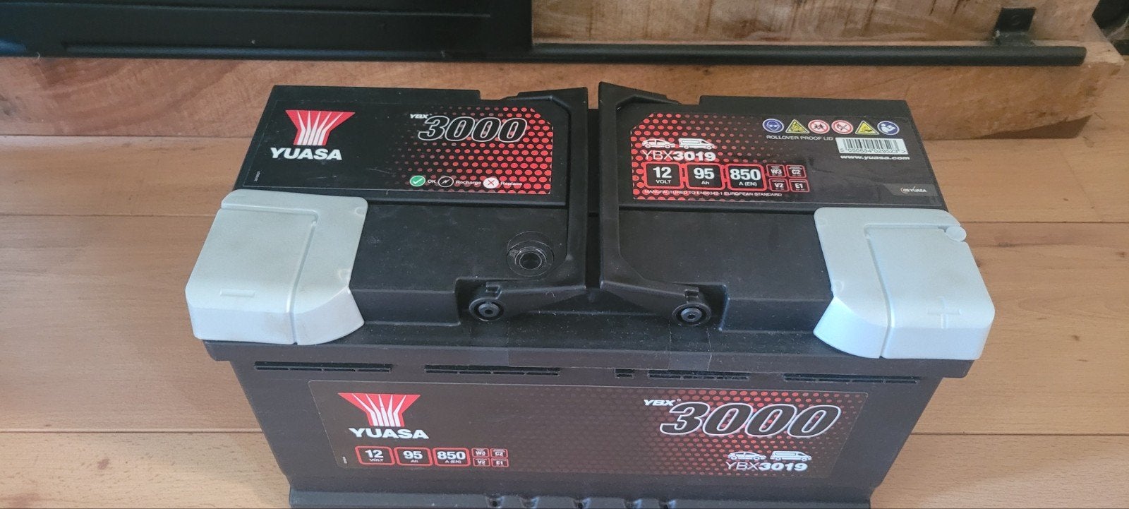 Yuasa YBX3019 Auto Accu 12V 95Ah 850A (EN), Auto-onderdelen, Accu's en Toebehoren, Ophalen, Nieuw, Universele onderdelen