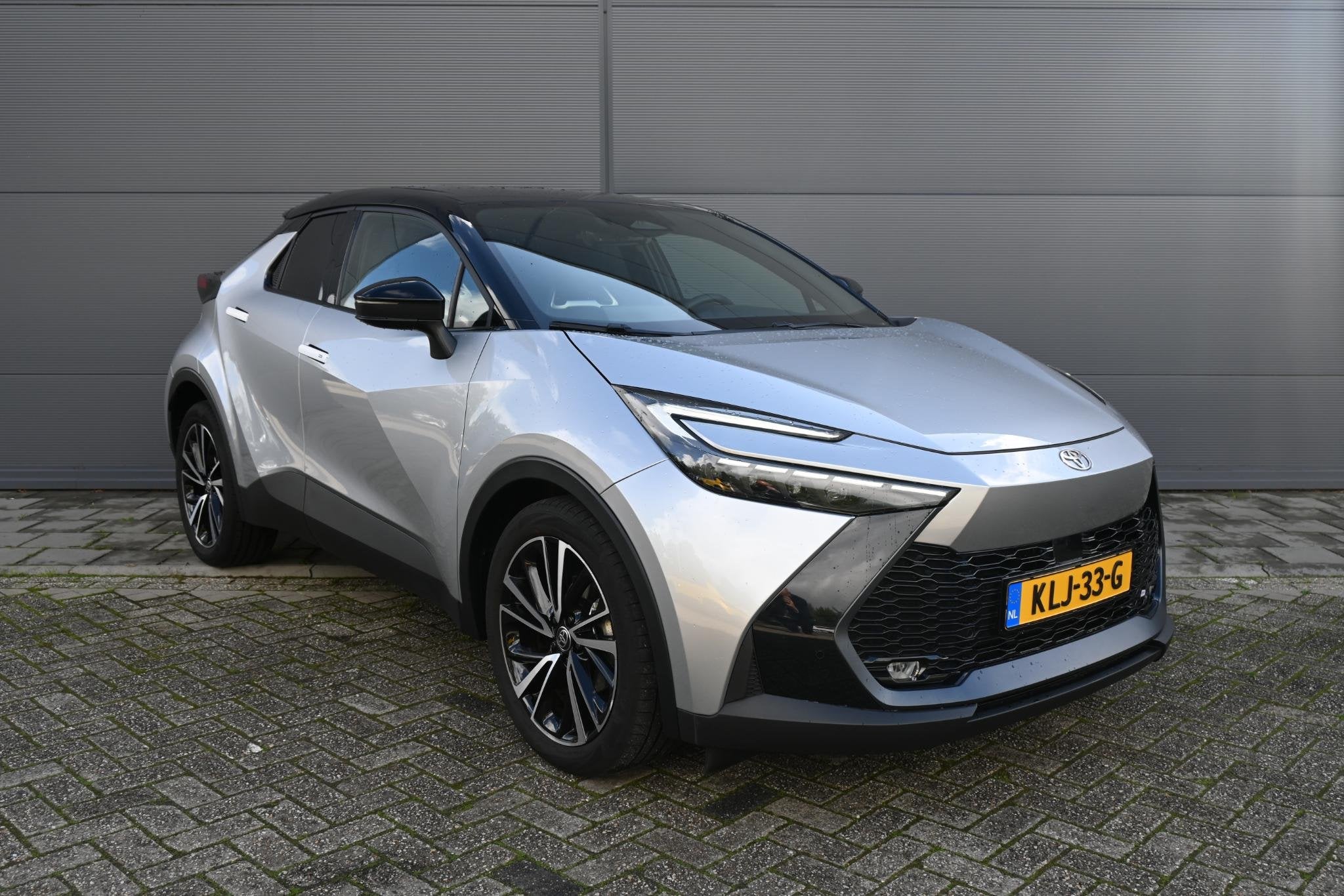 Toyota C-HR 1.8 Hybrid 140 Dynamic | 10 jaar Garantie | Came, Auto's, 12 maanden, Stof, 4 cilinders, Bedrijf
