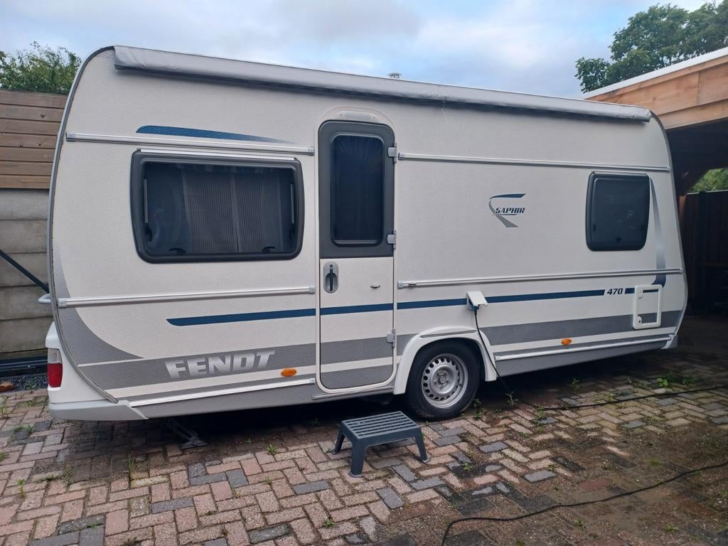 Fendt Saphir 470 TFB - Ruime en complete caravan, Caravans en Kamperen, Caravans, Schokbreker, Rondzit, Frans bed, Particulier