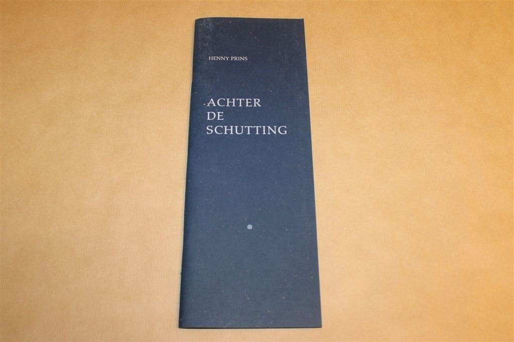 Achter de schutting — Haiku, Oplage 500, Ophalen of Verzenden, Gelezen