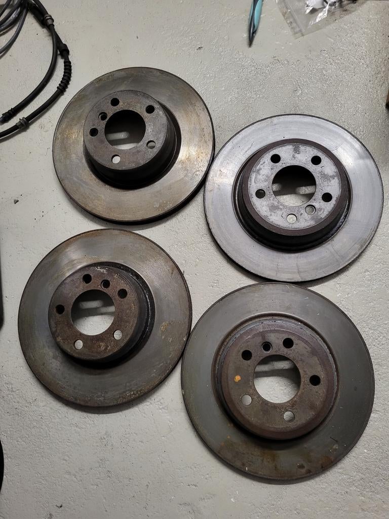 Bmw f serie remschijven, Auto-onderdelen, Remmen en Aandrijving, Ophalen, Gebruikt, BMW