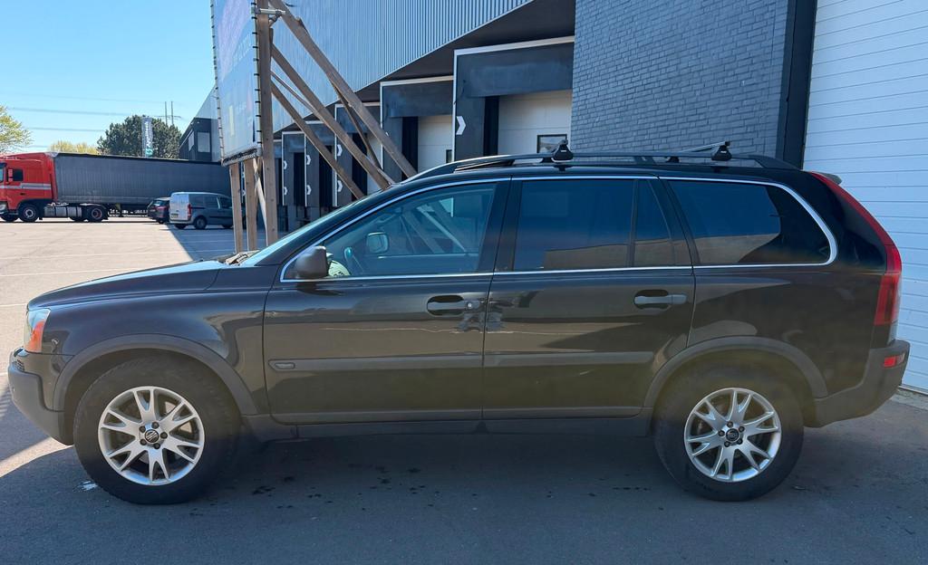 Volvo XC90 2.5 T Summum 7PERSOONS/SCHUIFDAK/AUTOMAAT/LEDER/M, Gebruikt, Zwart, 7 stoelen, Bedrijf