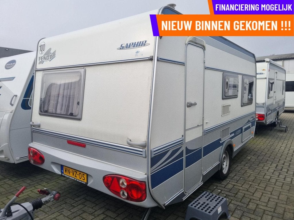 FENDT saphir 450 AIRCO + VOORTENT + LUIFEL + DWARSBED, Serviceluik, Bedrijf, Tot en met 4, 1000 - 1250 kg