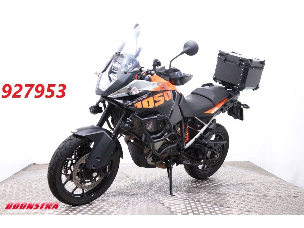 KTM 1050 Adventure ABS Leo Vince (bj 2015), Dopplerlaan 4
9207HC  DRACHTEN, NL, Boonstra Schadevoertuigen, 1050 cc, Sales@boonstraschadevoertuigen.nl