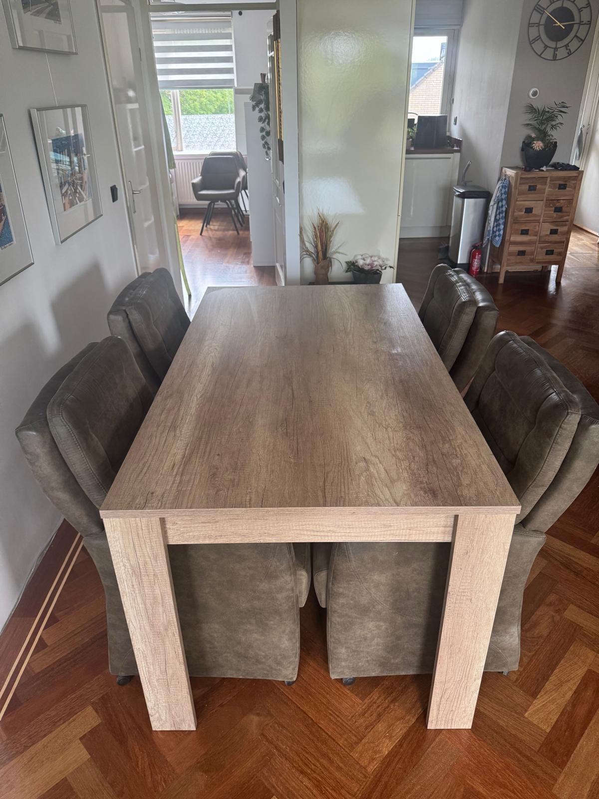 Eettafel met 4 stoelen, Ophalen, Zo goed als nieuw, 4 tot 6 stoelen