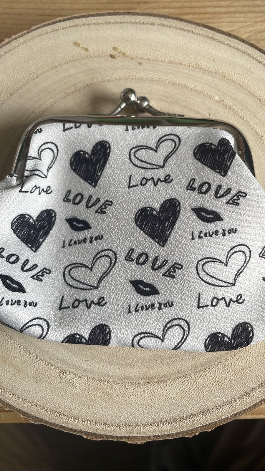 Nieuwe portemonnee met hartjes en 'Love' opdruk, Sieraden, Tassen en Uiterlijk, Portemonnees, Overige merken, Verzenden, Wit, Nieuw