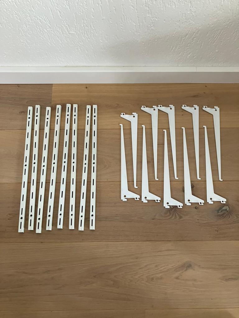 Wandrails en plankdragers. Wit. Metaal., Ophalen, Zo goed als nieuw