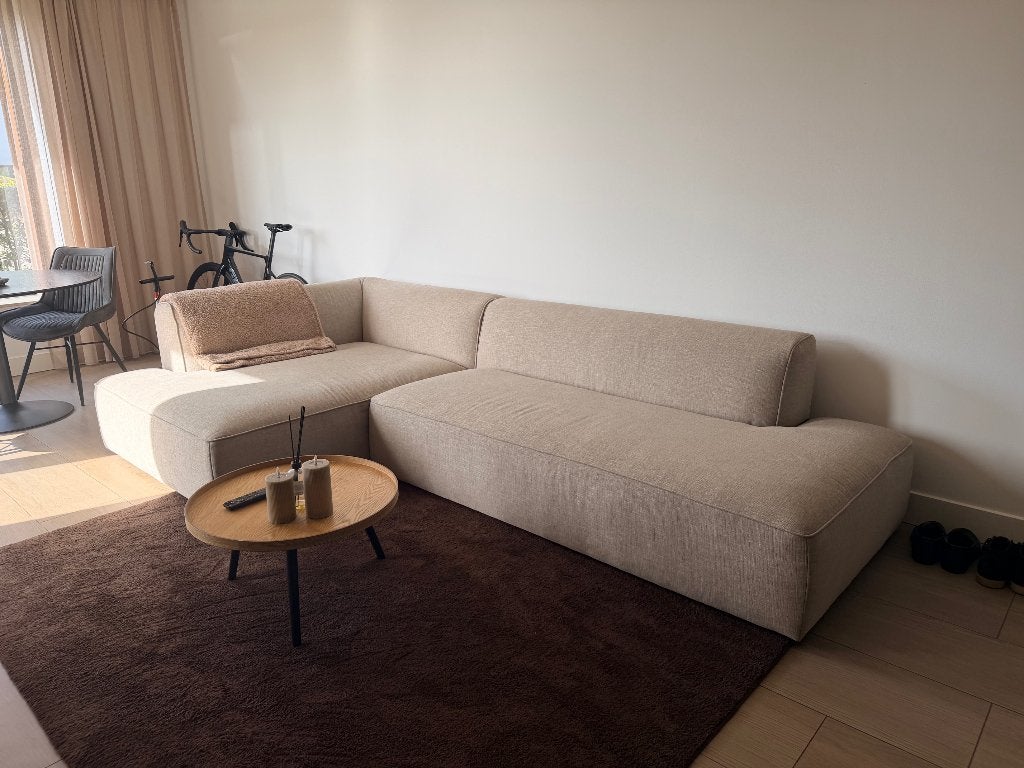 Zand-kleurige Lounge Bank te Koop!!!! Nieuwprijs 1500 EURO!!, Huis en Inrichting, Ophalen, Rechter hoek bank, Hoekbank, 300 cm of meer