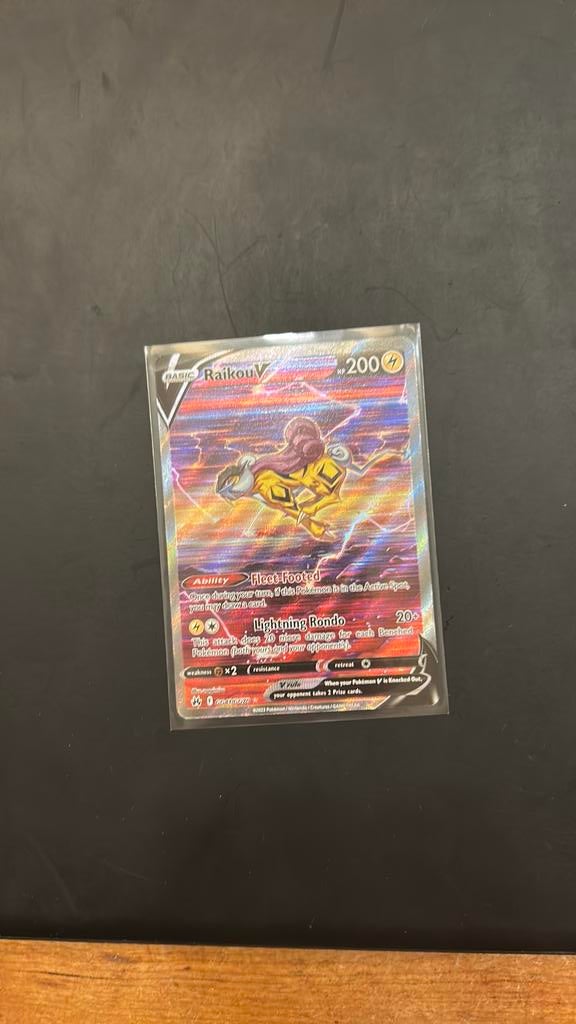 Raikou V - GG41, Hobby en Vrije tijd, Verzamelkaartspellen | Pokémon, Ophalen of Verzenden, Zo goed als nieuw