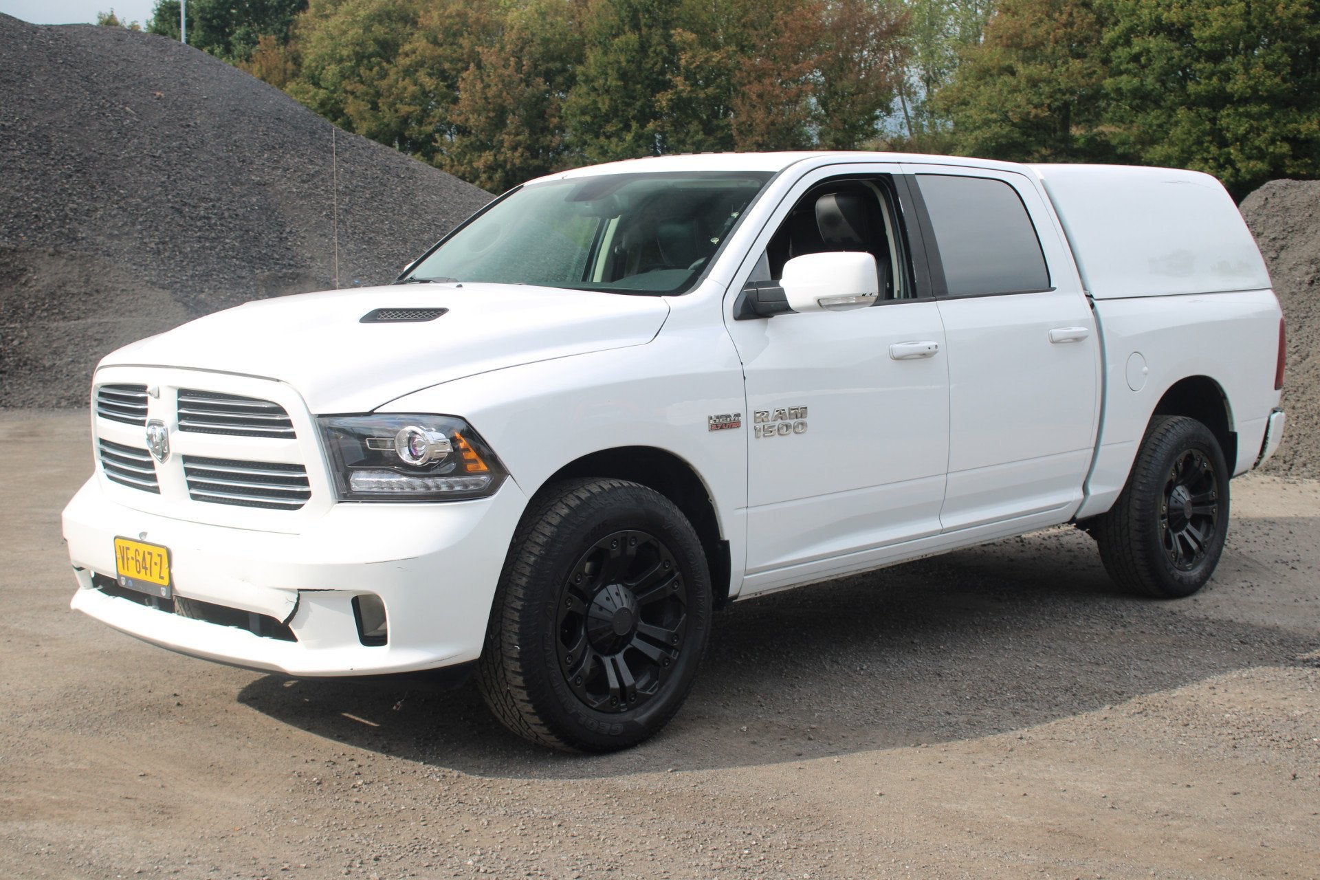 Dodge Ram 1500 5.7 V8 4x4 Quad Cab 6'4 (bj 2013), Auto's, Automaat, Euro 5, Gebruikt, 5654 cc