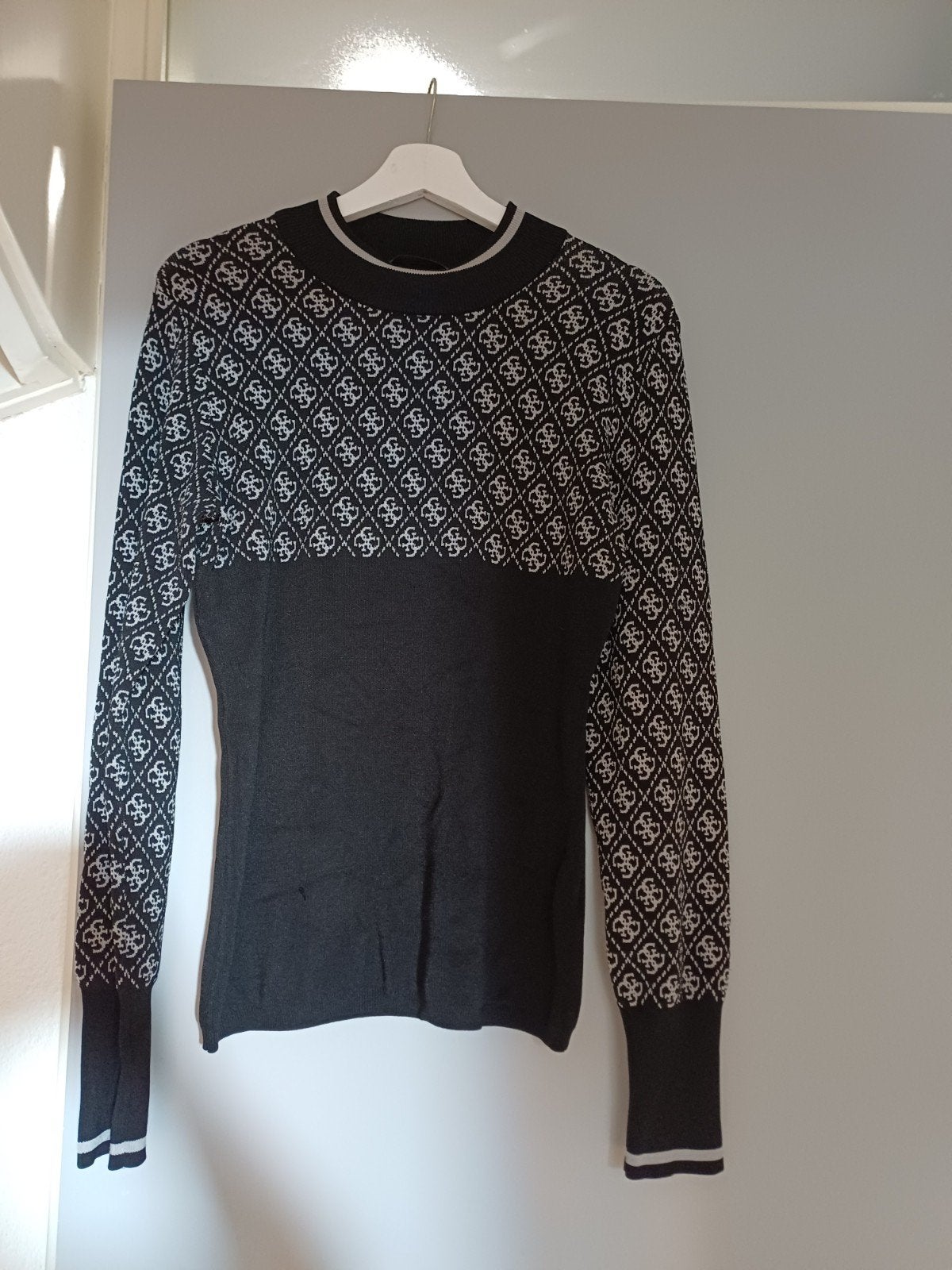 Guess trui met stretch L/XL, Guess, Zwart, Maat 46/48 (XL) of groter, Ophalen of Verzenden