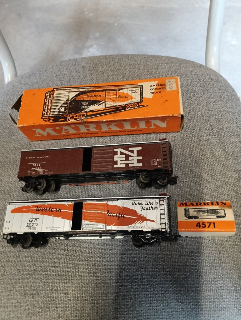 Marklin USA boxcars 2 stuks New Haven en Western Pacific, Hobby en Vrije tijd, Modeltreinen | H0, Wisselstroom, Gebruikt, Wagon