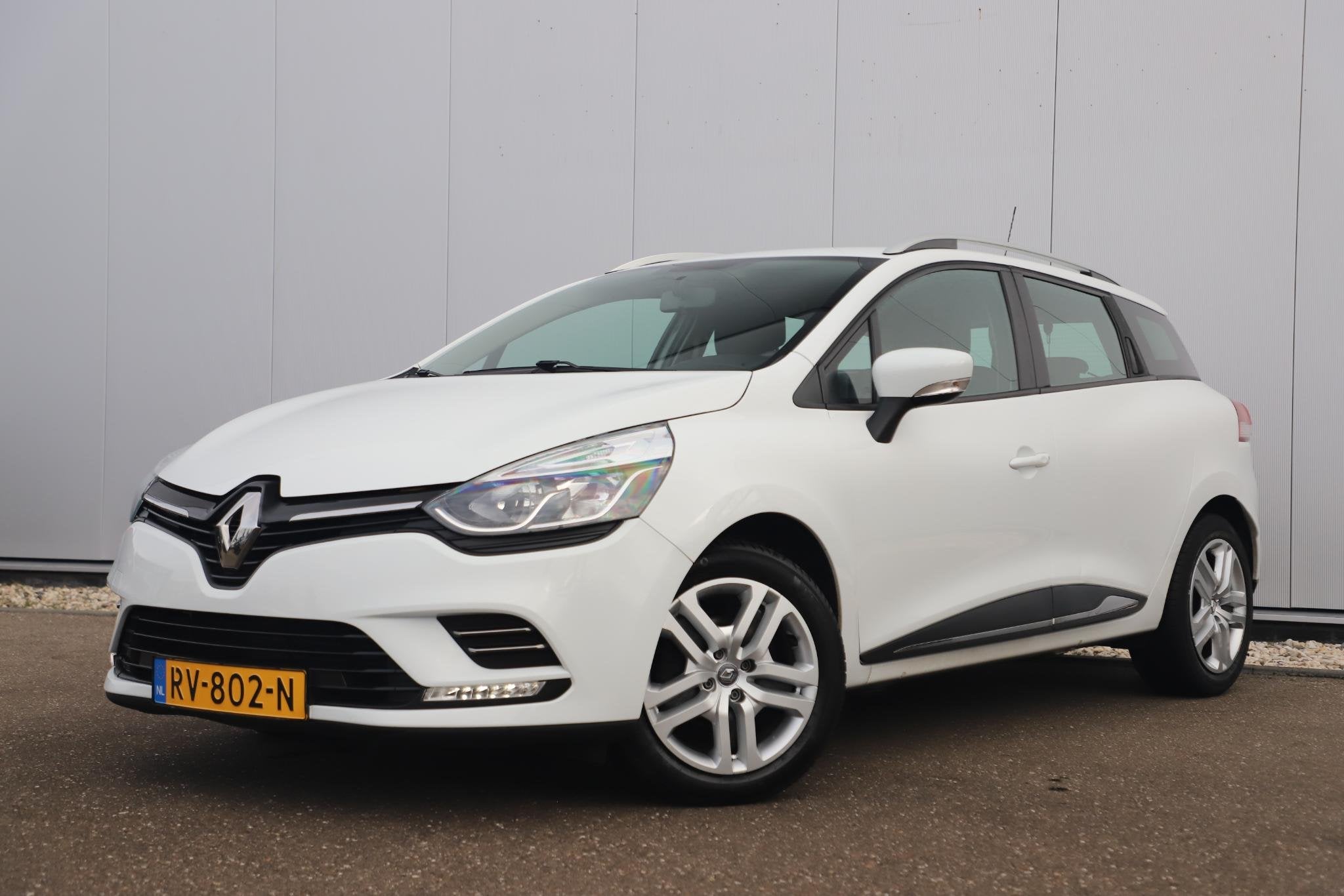 Renault Clio Estate 0.9 TCe Zen 90PK Navigatie Airco Cruise, Auto's, Voorwielaandrijving, 898 cc, Gebruikt, Euro 6